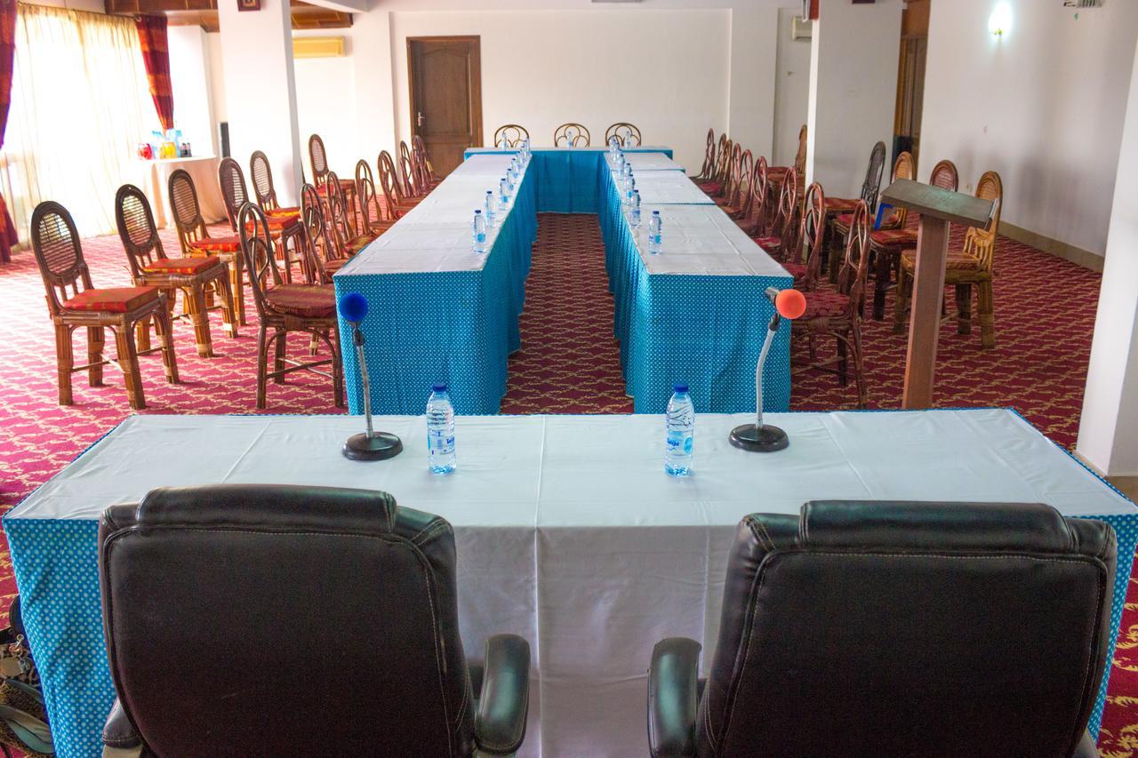 Hotel Azur Yaoundé Kültér fotó