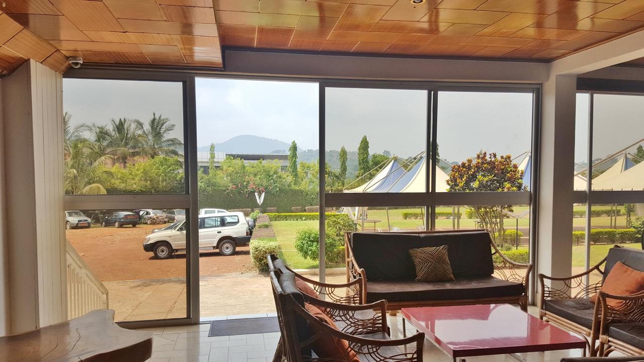 Hotel Azur Yaoundé Kültér fotó