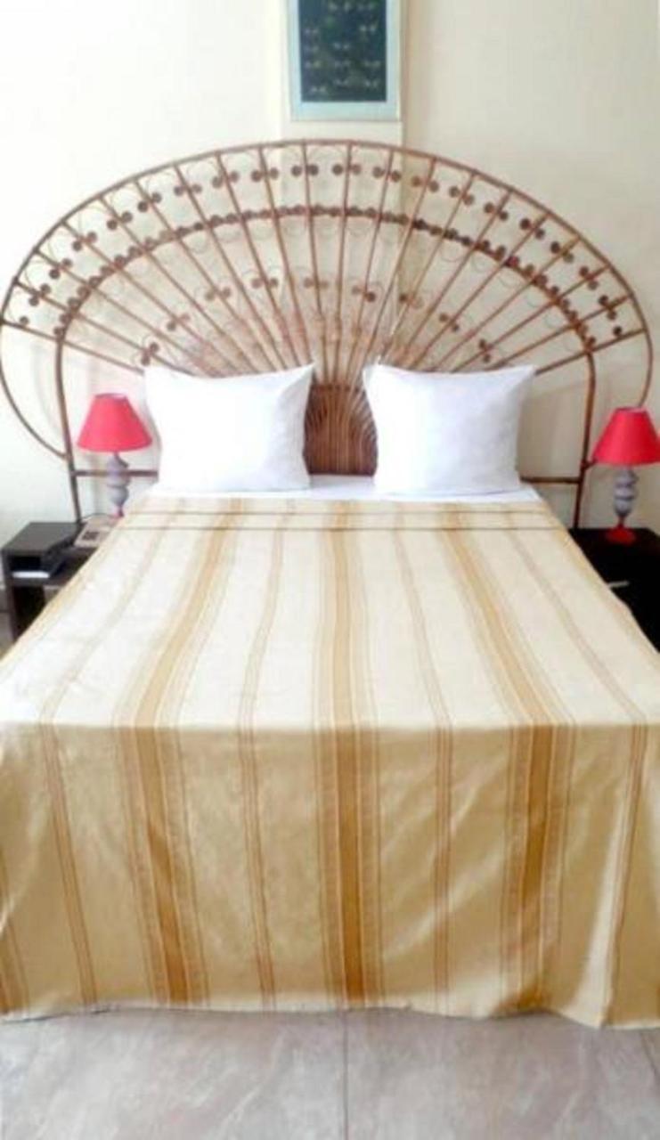 Hotel Azur Yaoundé Kültér fotó