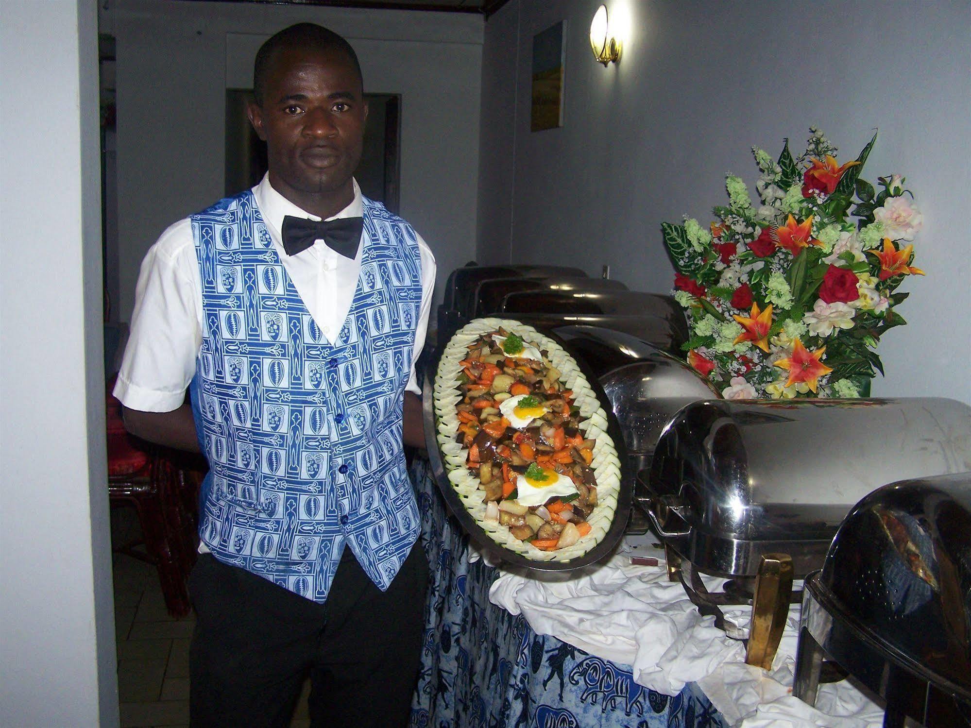 Hotel Azur Yaoundé Kültér fotó