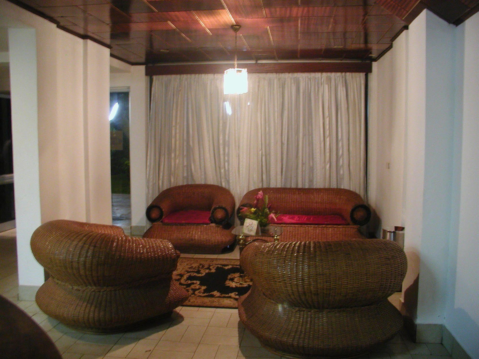 Hotel Azur Yaoundé Kültér fotó
