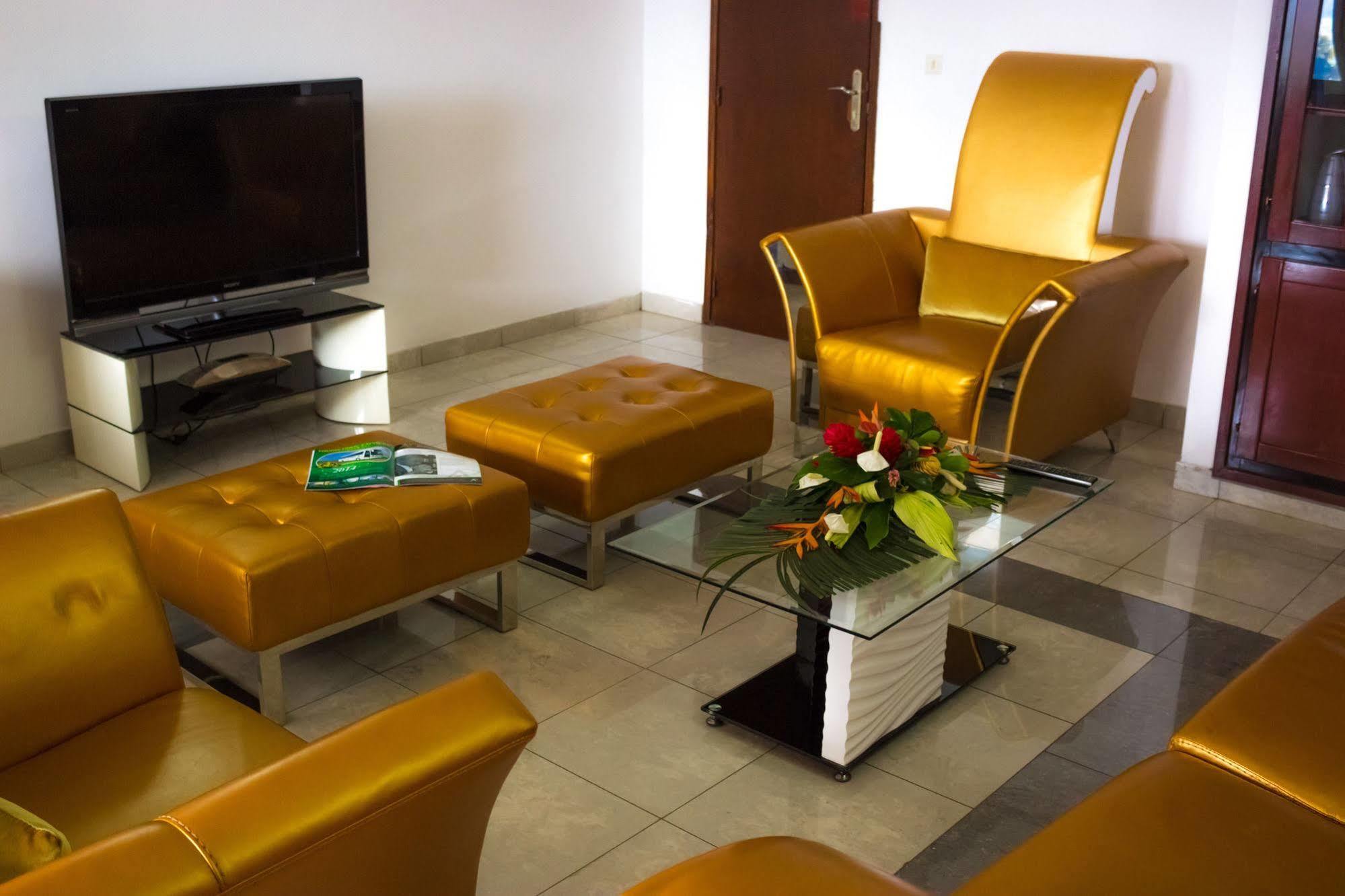Hotel Azur Yaoundé Kültér fotó